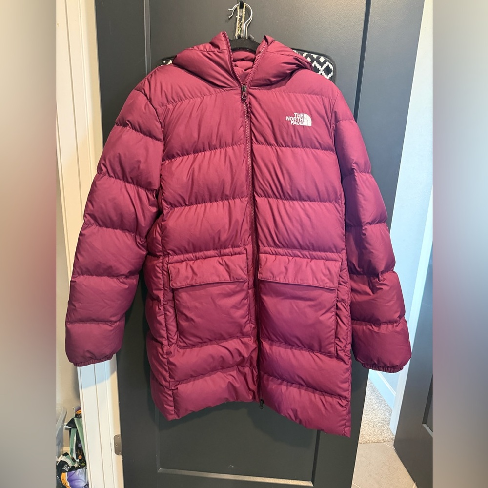 North Face Women’s Metropolis Parka, sold out color!